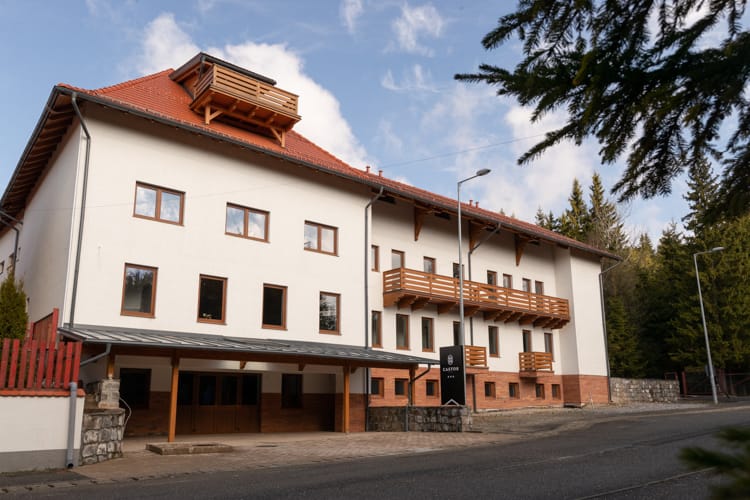 A Castor Panzió és Étterem Hargitafürdőn